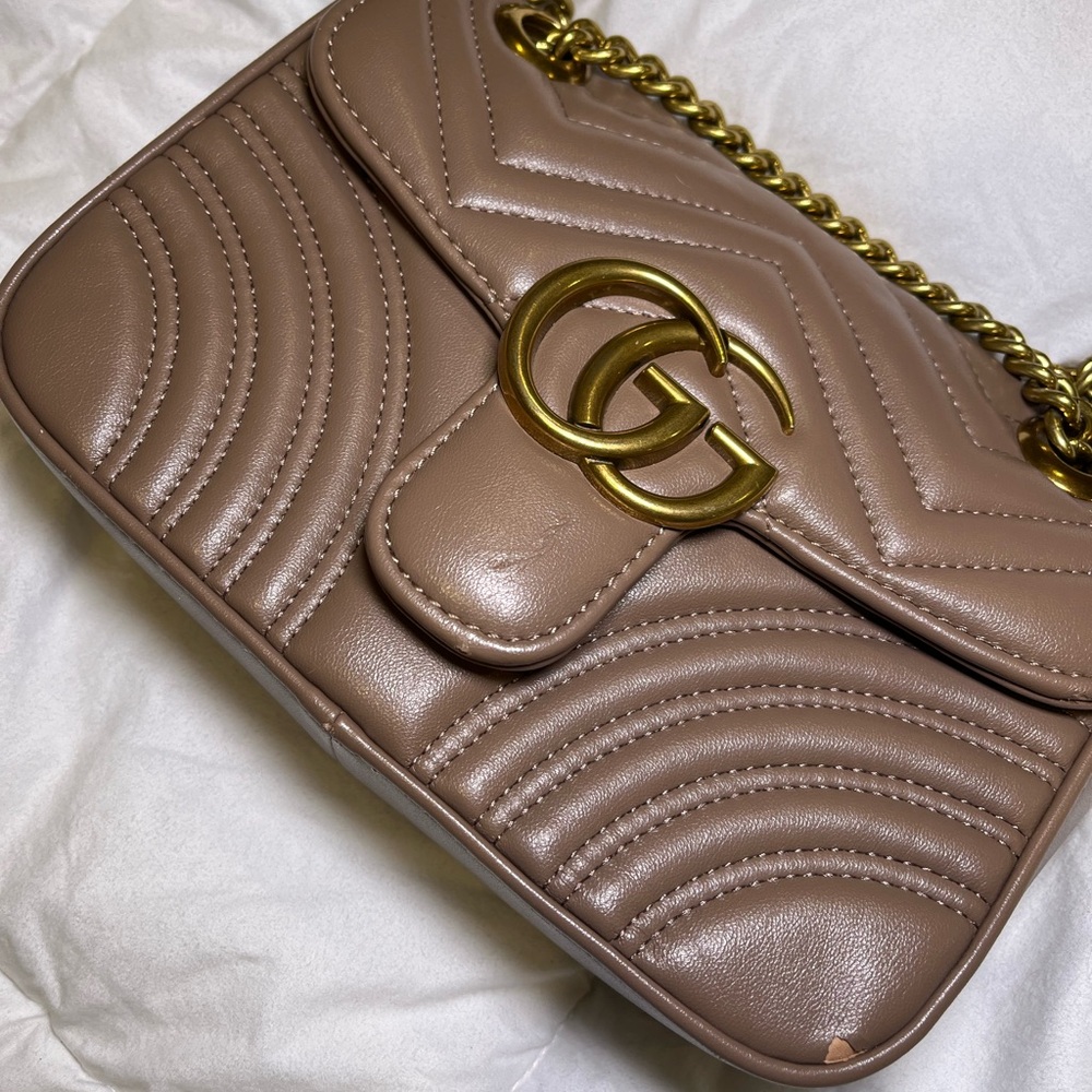 Women’s beige purse